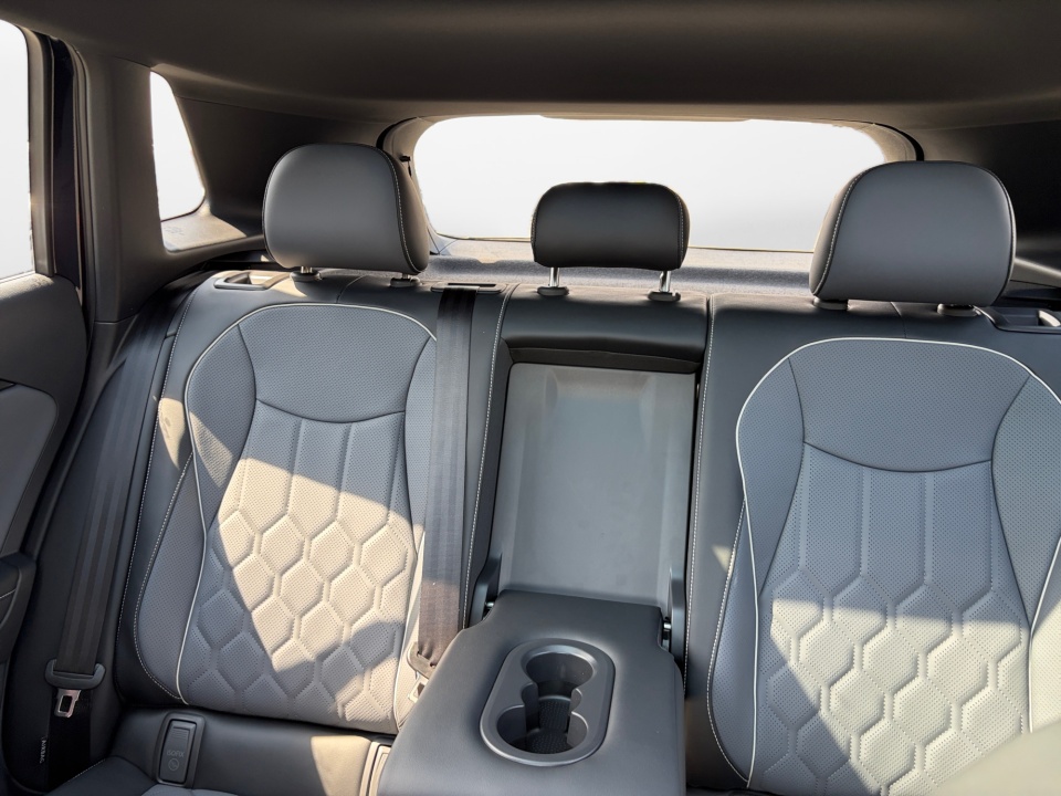 3VVUW7RM5TM073401 2026 Volkswagen Tiguan SEL R-Line Turbo