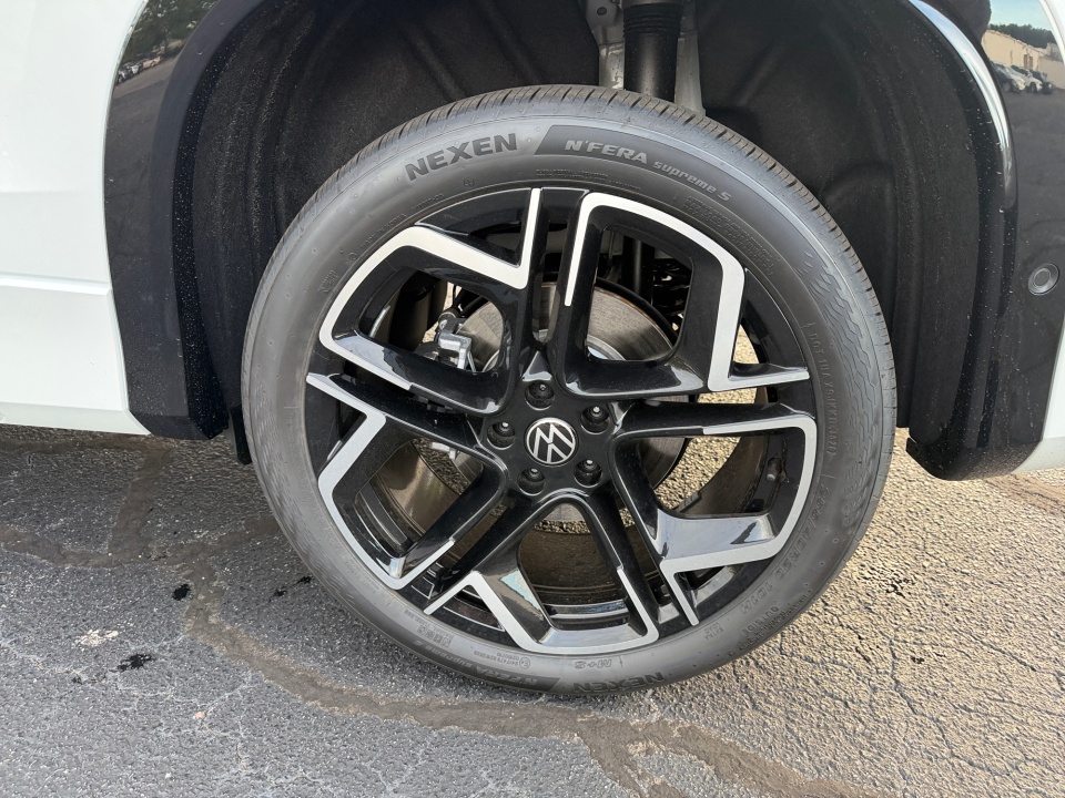 3VVUW7RM5TM164412 2026 Volkswagen Tiguan SEL R-Line Turbo