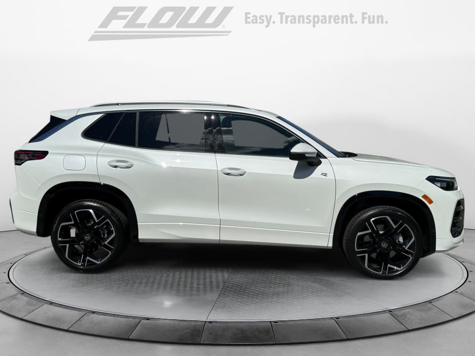 3VVUW7RM8TM127693 2026 Volkswagen Tiguan SEL R-Line Turbo