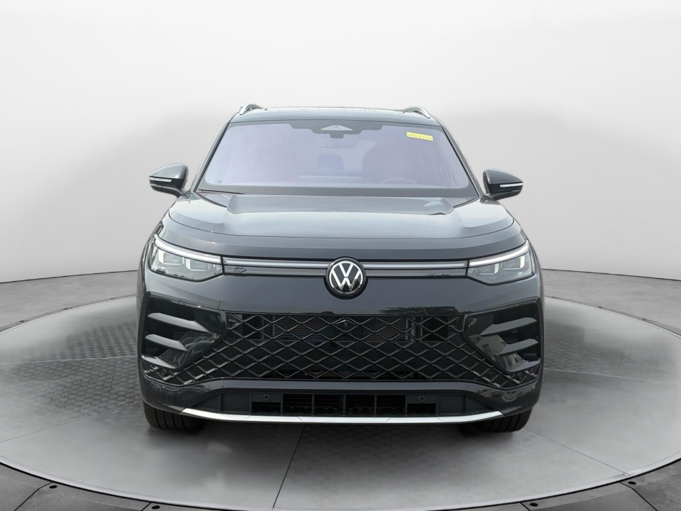 3VVUW7RMXTM129297 2026 Volkswagen Tiguan SEL R-Line Turbo