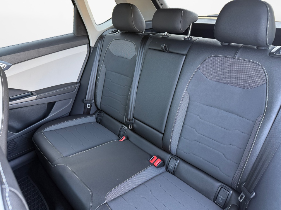 3VVVC7B20SM066893 2025 Volkswagen Taos 1.5T SE