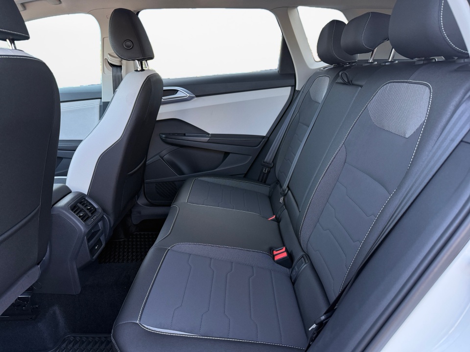 3VVVC7B20SM066893 2025 Volkswagen Taos 1.5T SE