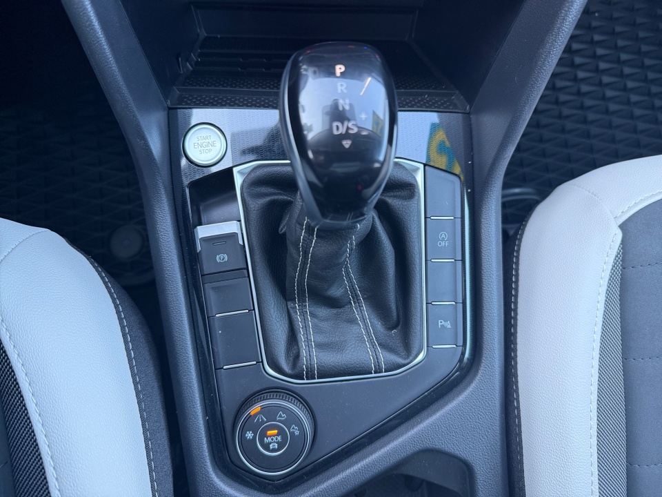 3VVVC7B20SM066893 2025 Volkswagen Taos 1.5T SE