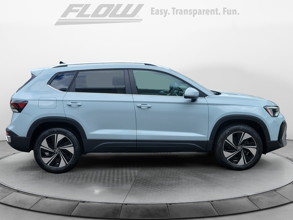 3VVVC7B20TM009496 2026 Volkswagen Taos SE