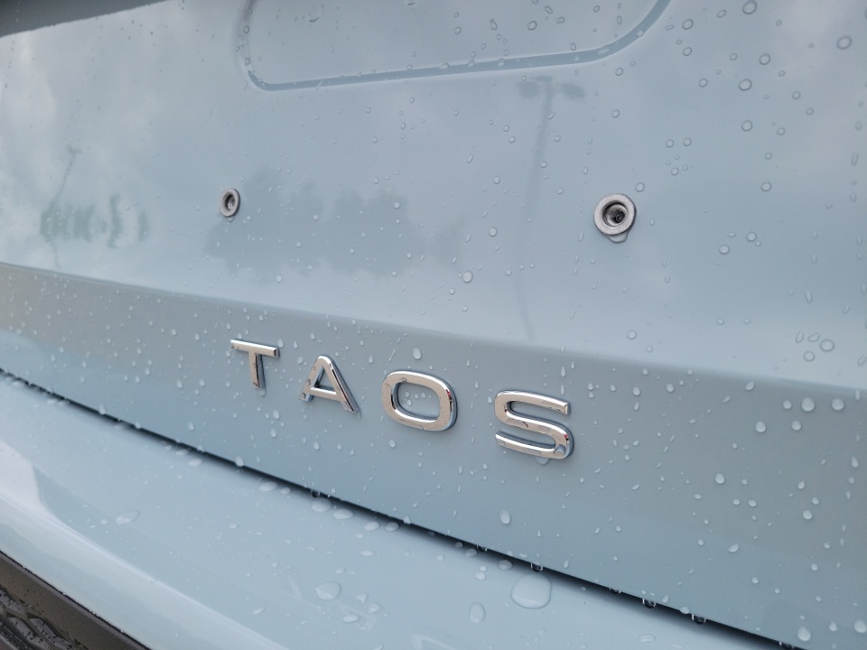 3VVVC7B20TM009496 2026 Volkswagen Taos SE