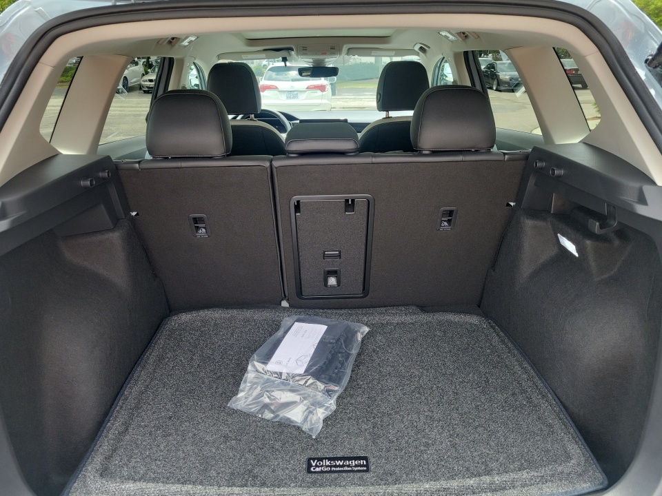 3VVVC7B20TM009496 2026 Volkswagen Taos SE
