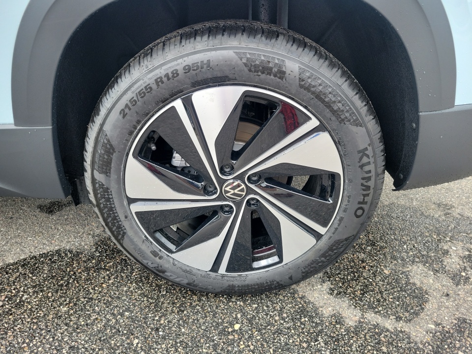 3VVVC7B20TM009496 2026 Volkswagen Taos SE