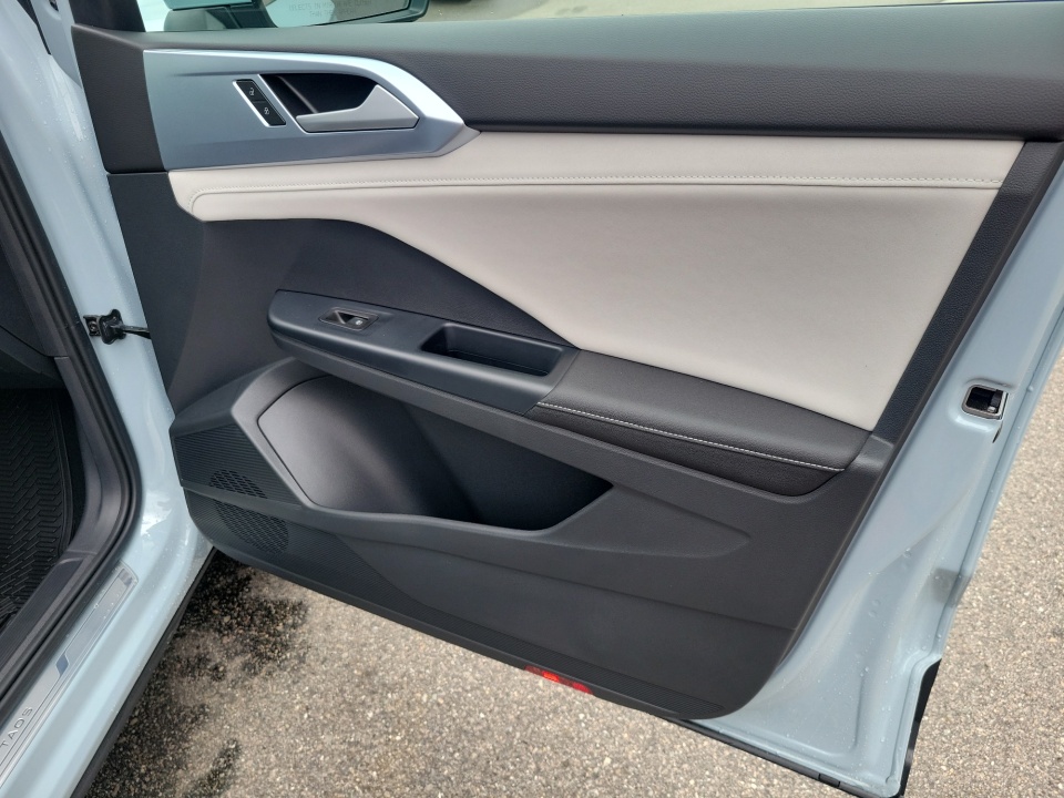 3VVVC7B20TM009496 2026 Volkswagen Taos SE