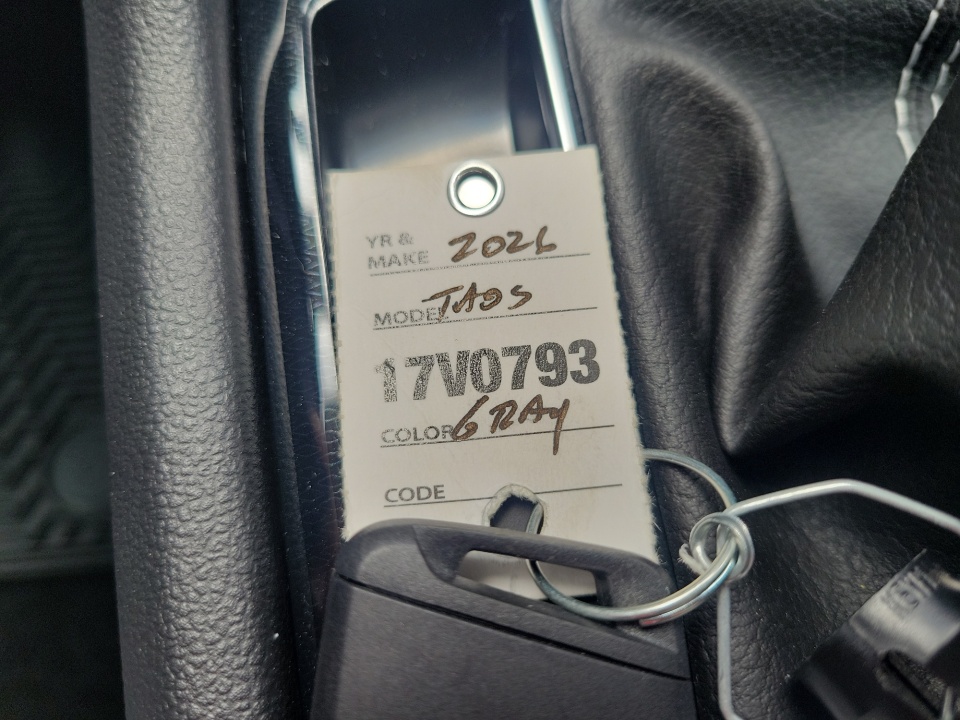 3VVVC7B20TM009496 2026 Volkswagen Taos SE