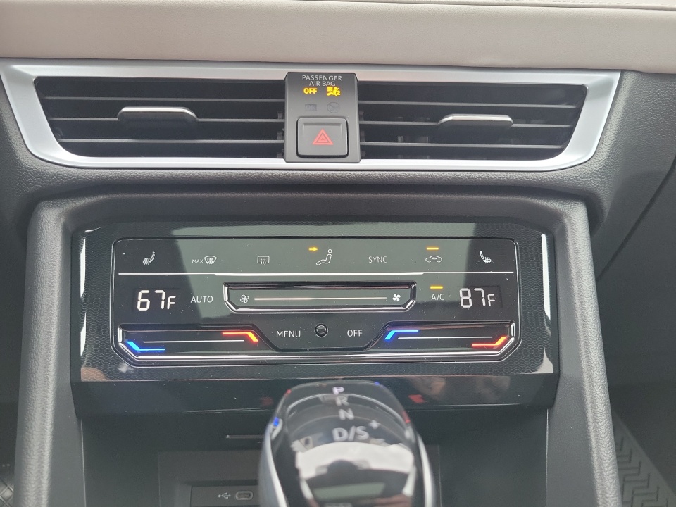 3VVVC7B21TM017882 2026 Volkswagen Taos SE