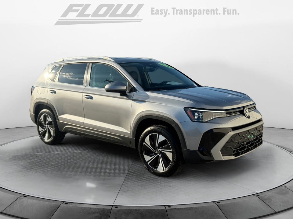 2025 Volkswagen Taos SE 4Motion