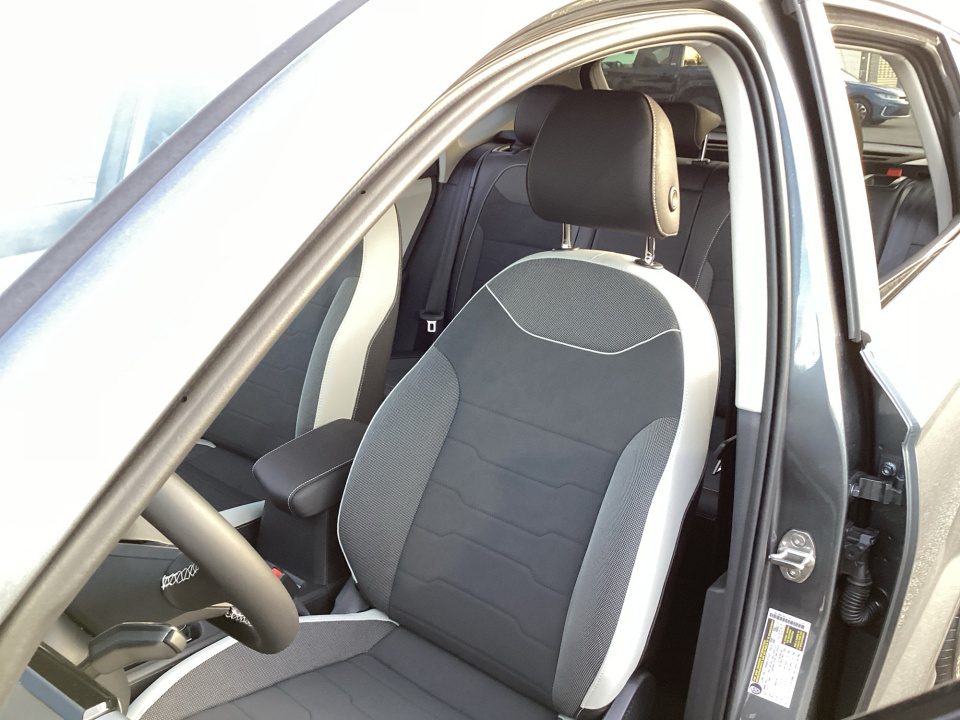 3VVVC7B22TM006227 2026 Volkswagen Taos SE