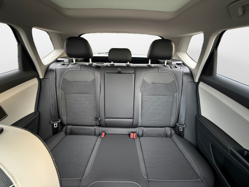 3VVVC7B24TM014944 2026 Volkswagen Taos SE