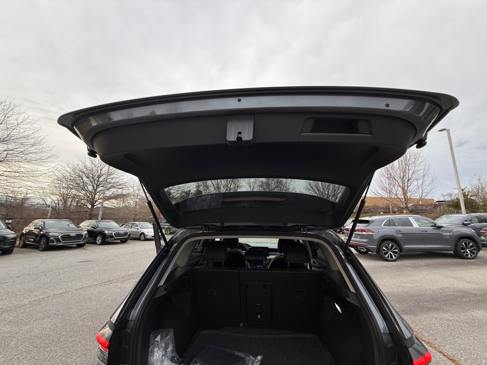 3VVVC7B24TM014944 2026 Volkswagen Taos SE