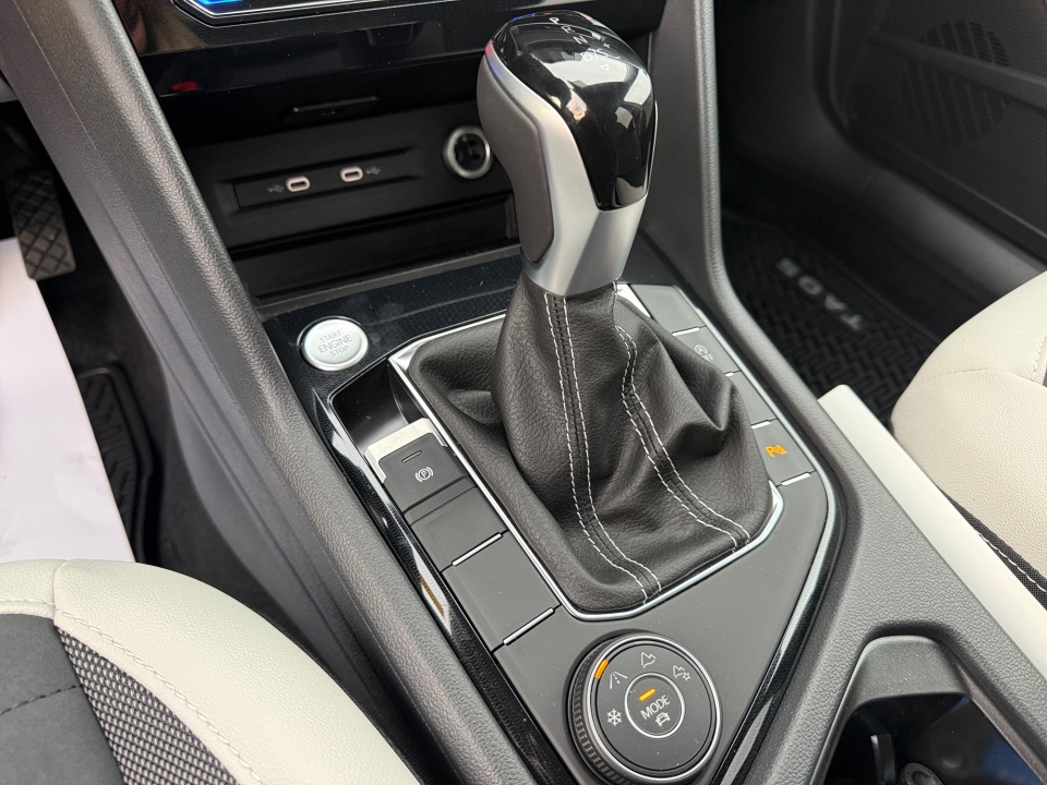 3VVVC7B24TM014944 2026 Volkswagen Taos SE