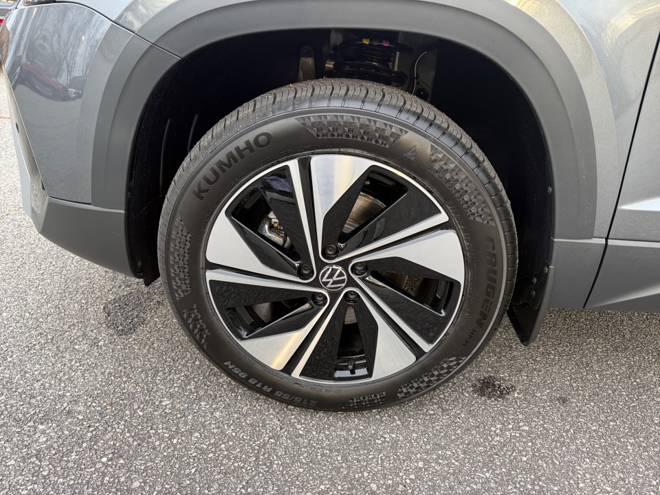 3VVVC7B24TM014944 2026 Volkswagen Taos SE