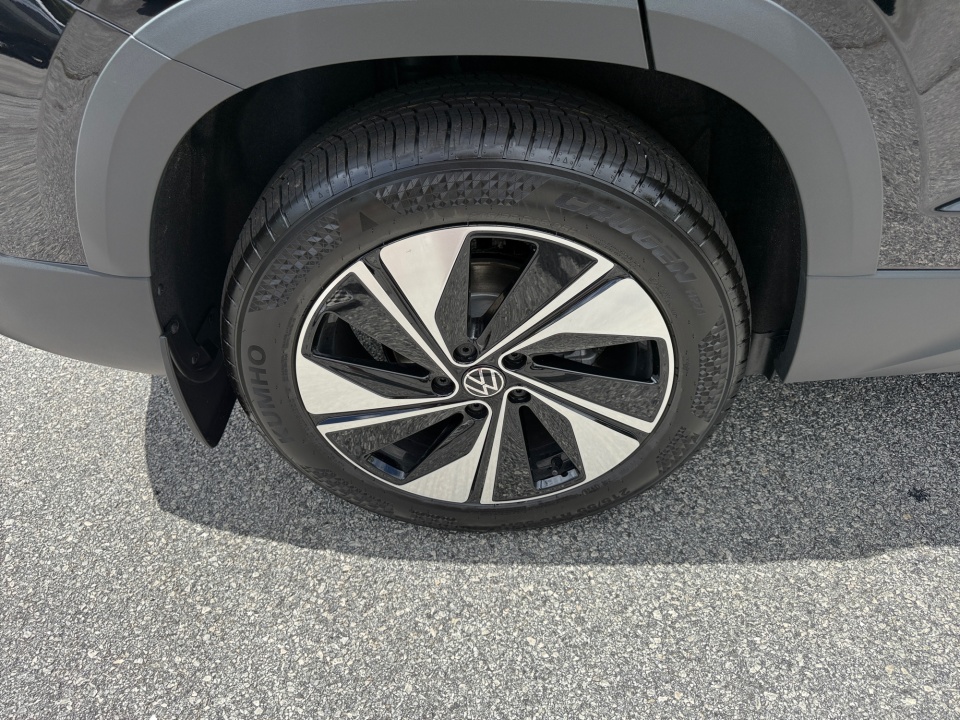 3VVVC7B24TM092477 2026 Volkswagen Taos SE