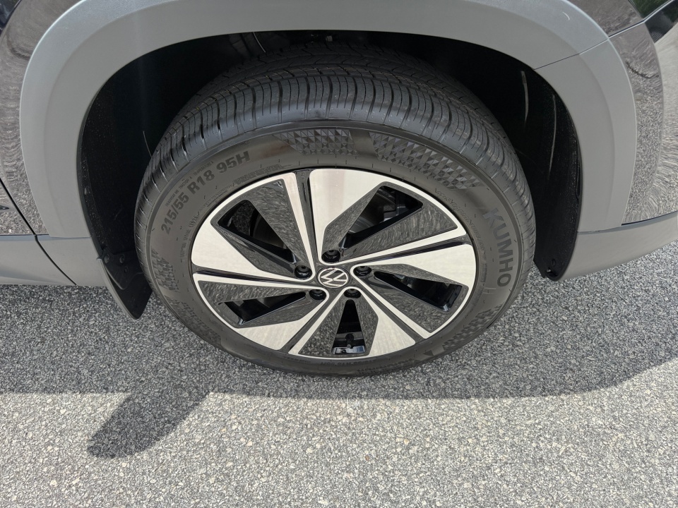 3VVVC7B24TM092477 2026 Volkswagen Taos SE
