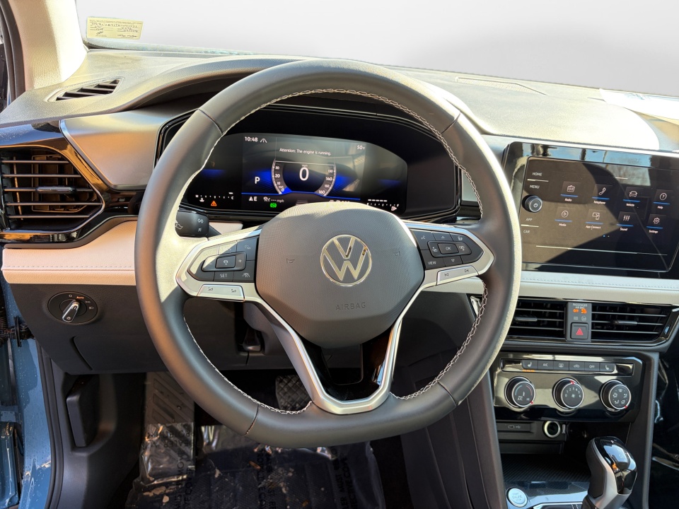 3VVVC7B26TM008319 2026 Volkswagen Taos SE