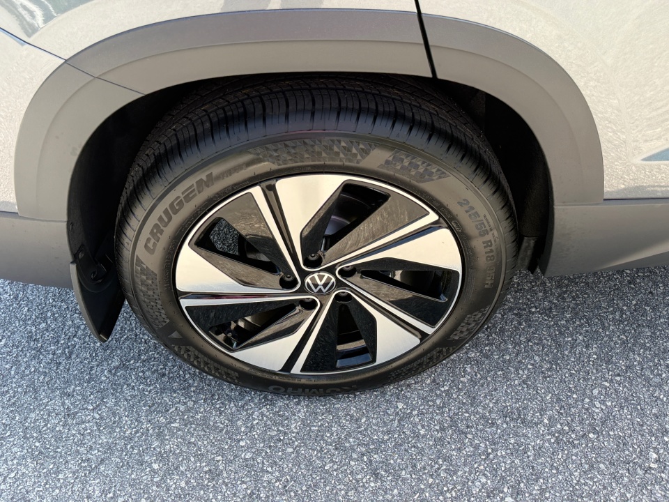 3VVVC7B27TM069808 2026 Volkswagen Taos SE