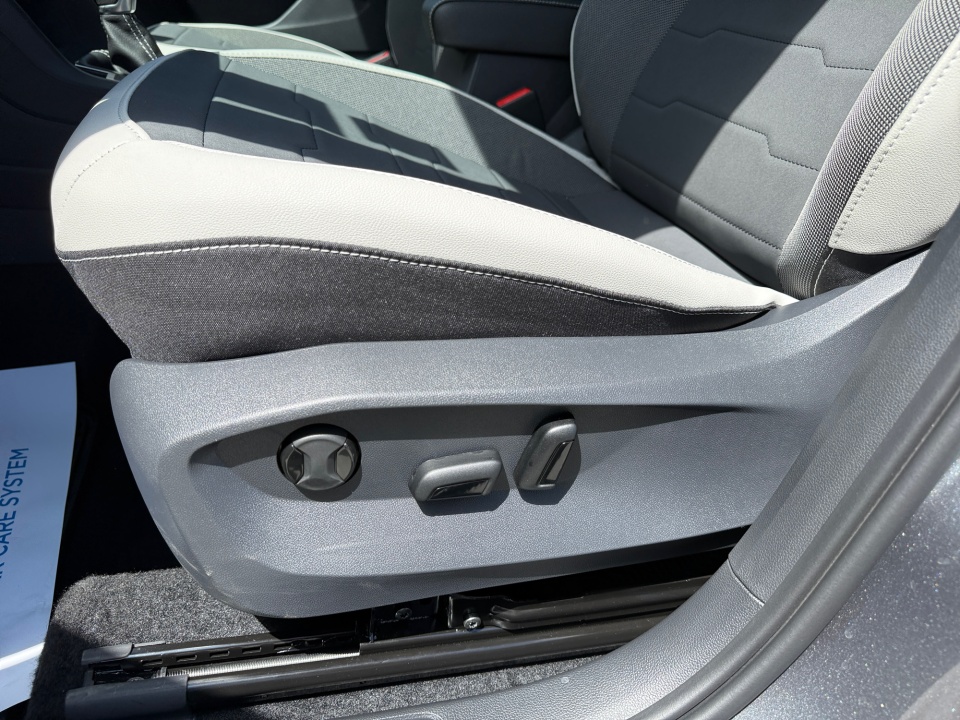 3VVVC7B27TM069808 2026 Volkswagen Taos SE
