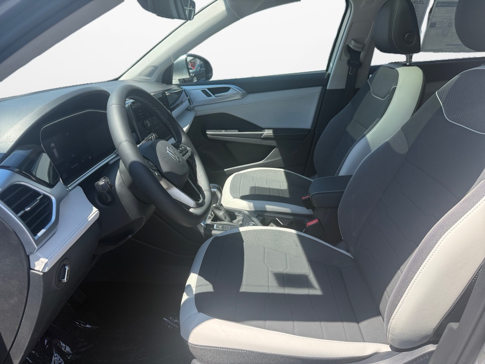 3VVVC7B29TM067347 2026 Volkswagen Taos SE