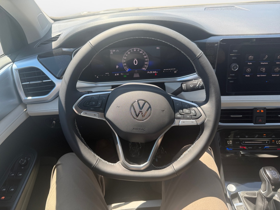 3VVVC7B29TM067347 2026 Volkswagen Taos SE