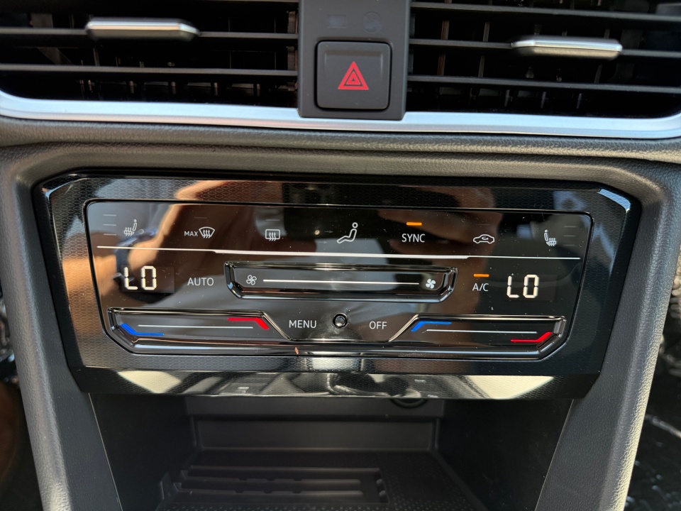 3VVVC7B29TM067347 2026 Volkswagen Taos SE