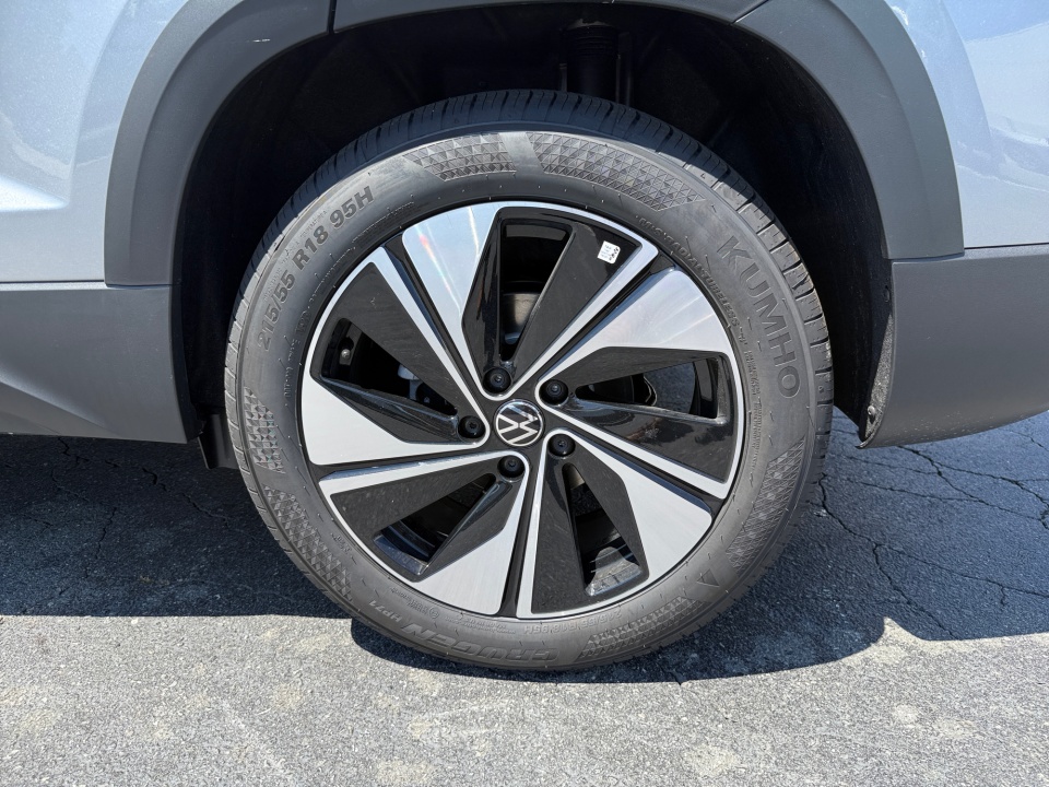 3VVVC7B29TM067347 2026 Volkswagen Taos SE