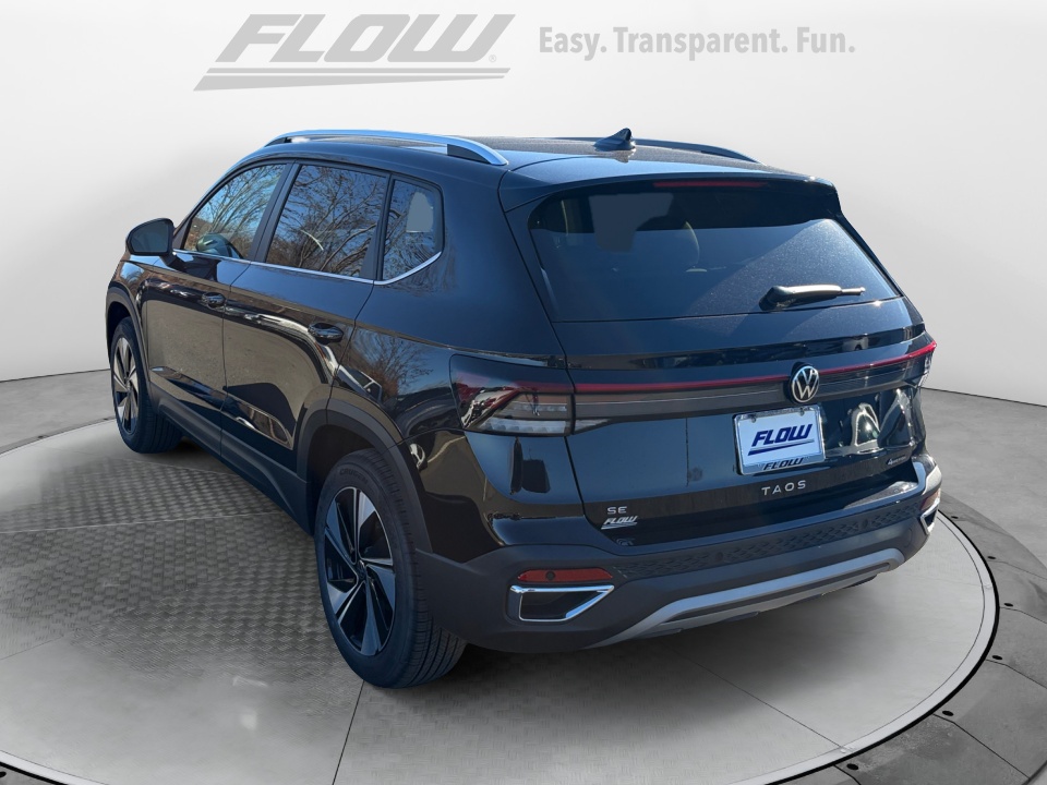 3VVVC7B2XTM000224 2026 Volkswagen Taos SE