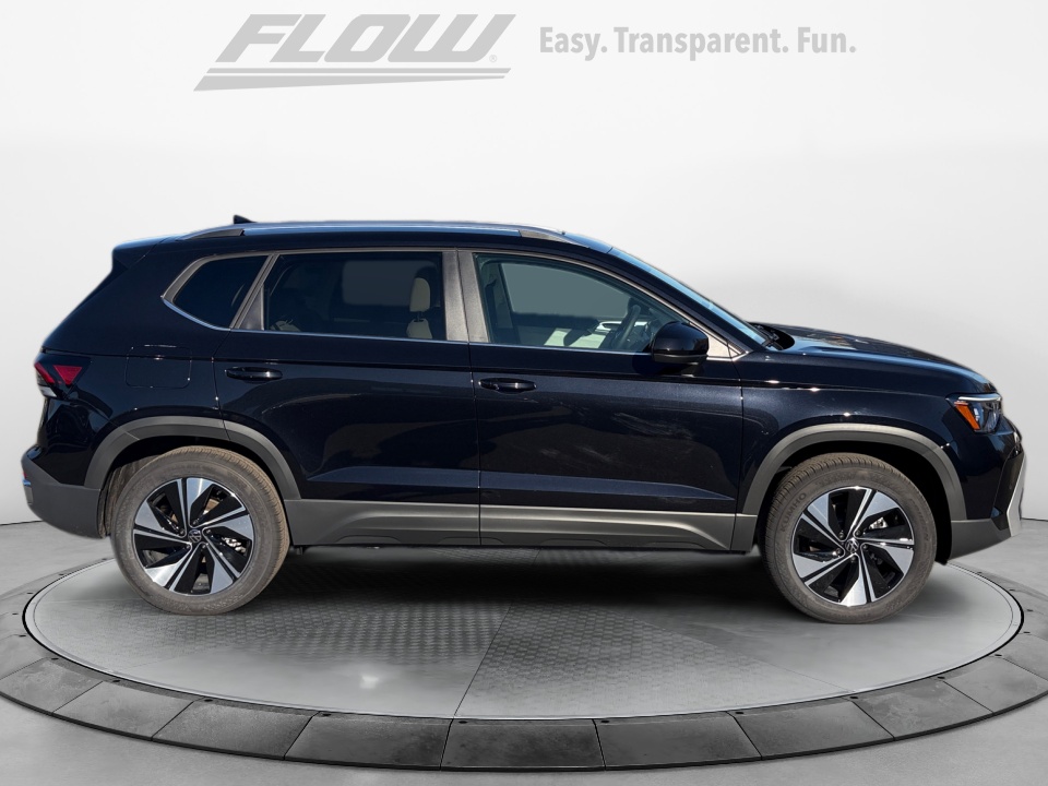 3VVVC7B2XTM000224 2026 Volkswagen Taos SE