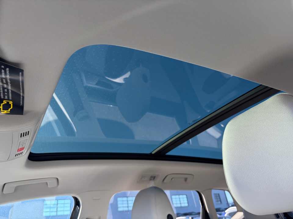 3VVVC7B2XTM000224 2026 Volkswagen Taos SE