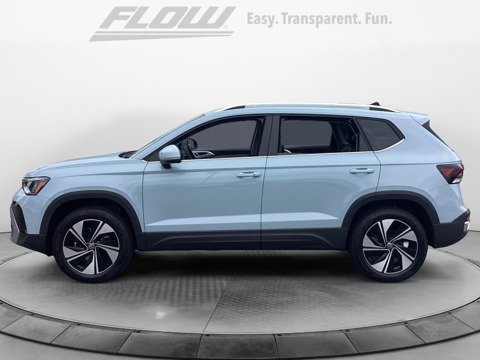 3VVVC7B2XTM067244 2026 Volkswagen Taos SE