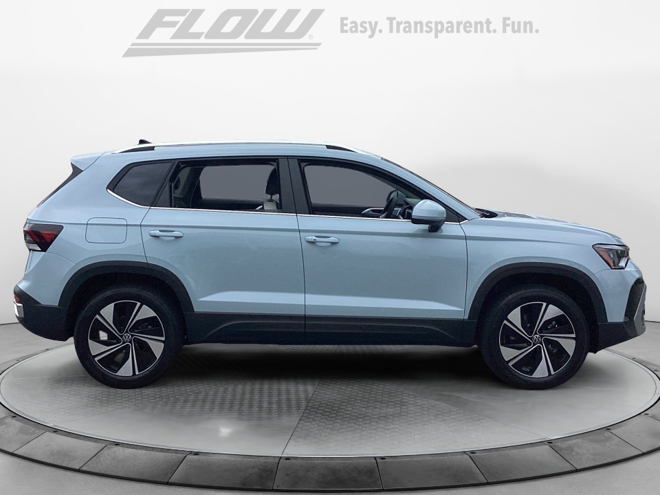 3VVVC7B2XTM067244 2026 Volkswagen Taos SE