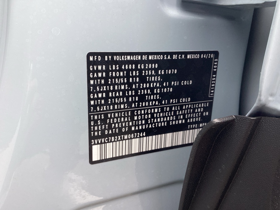3VVVC7B2XTM067244 2026 Volkswagen Taos SE