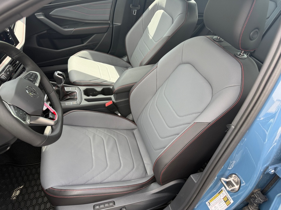 3VW1M7BU0TM044841 2026 Volkswagen Jetta GLI Autobahn