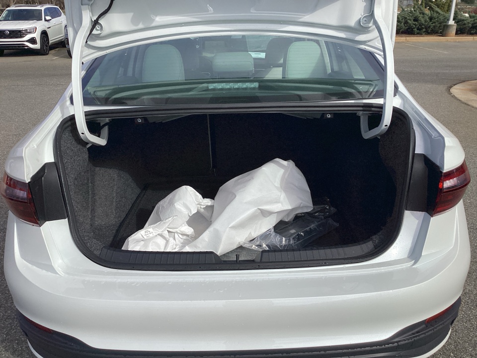 3VW7W7BU0TM021743 2026 Volkswagen Jetta SE