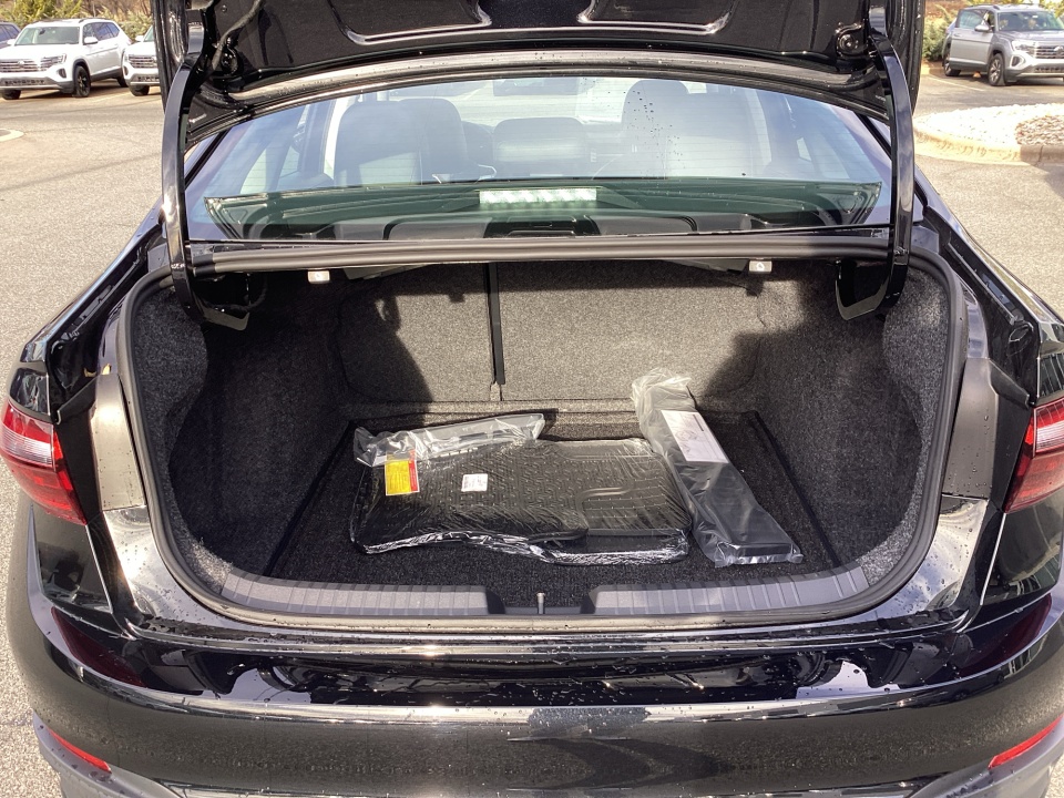 3VW7W7BU1TM021380 2026 Volkswagen Jetta SE