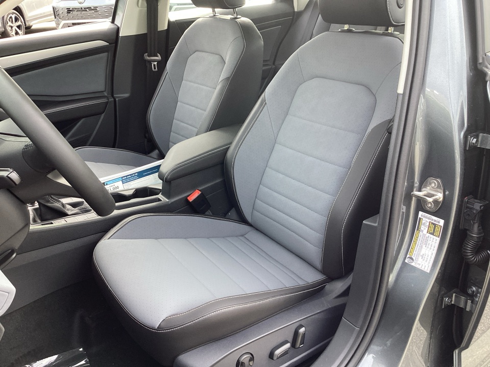 3VW7W7BU5TM060828 2026 Volkswagen Jetta SE