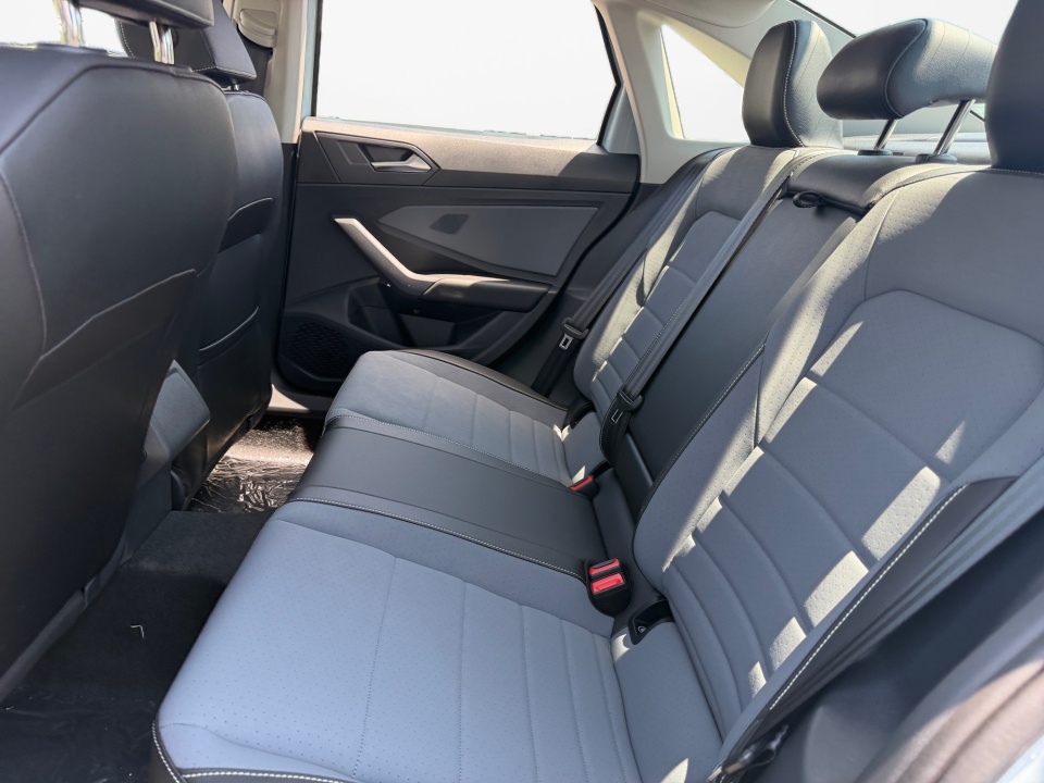 3VW7W7BU7TM065321 2026 Volkswagen Jetta SE