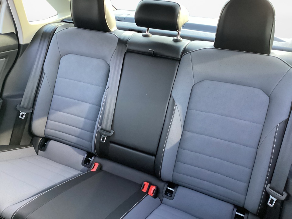 3VW7W7BU9TM027704 2026 Volkswagen Jetta SE