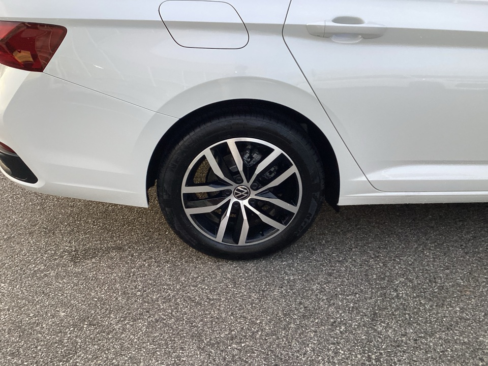 3VW7W7BU9TM027704 2026 Volkswagen Jetta SE