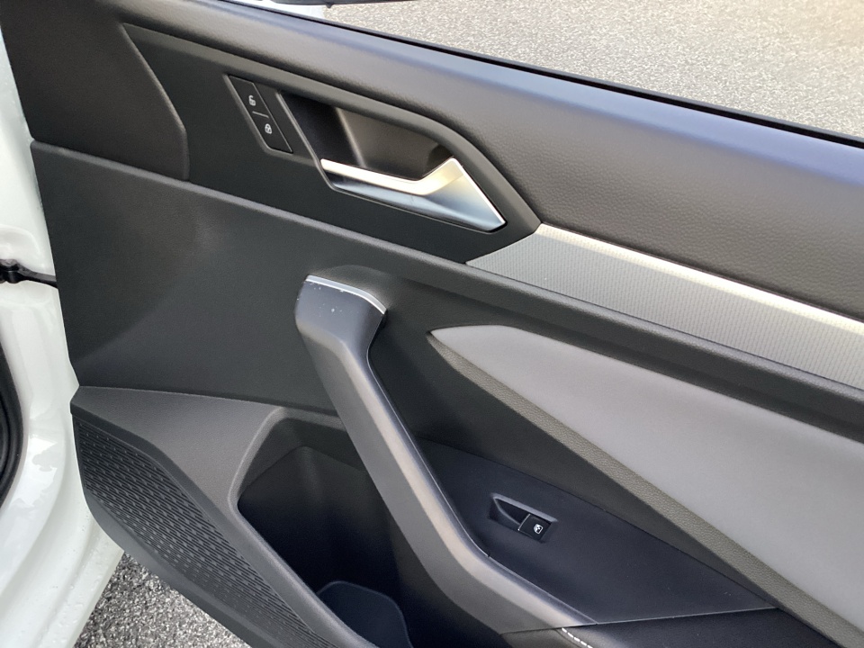 3VW7W7BU9TM027704 2026 Volkswagen Jetta SE