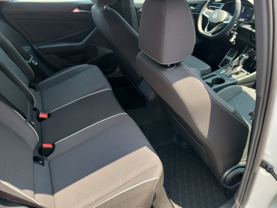 3VWBW7BU2TM072140 2026 Volkswagen Jetta Sport