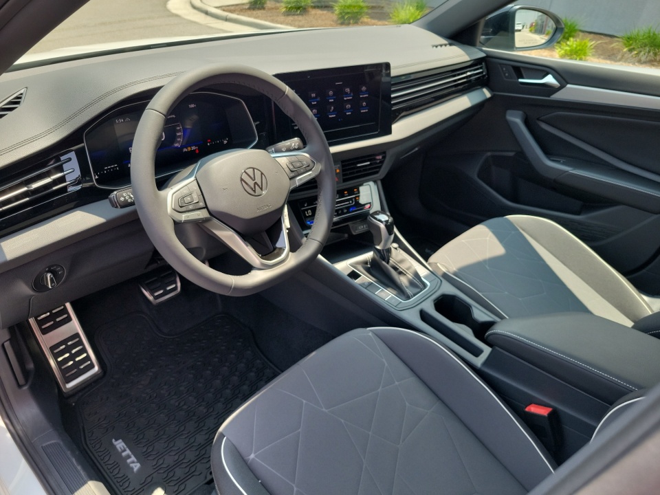 3VWBW7BU2TM072140 2026 Volkswagen Jetta Sport