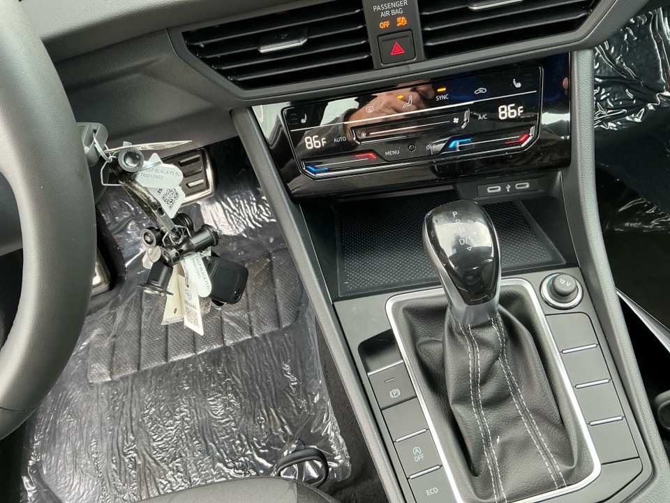 3VWBW7BU5TM015950 2026 Volkswagen Jetta Sport