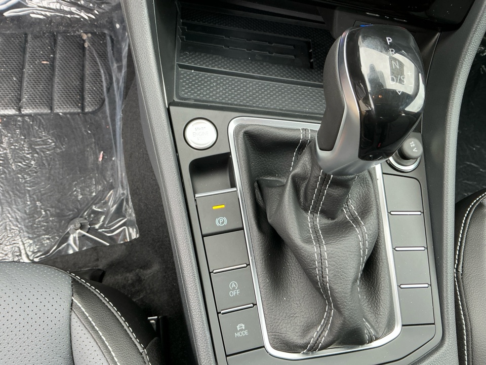 3VWGW7BU6TM023481 2026 Volkswagen Jetta SEL