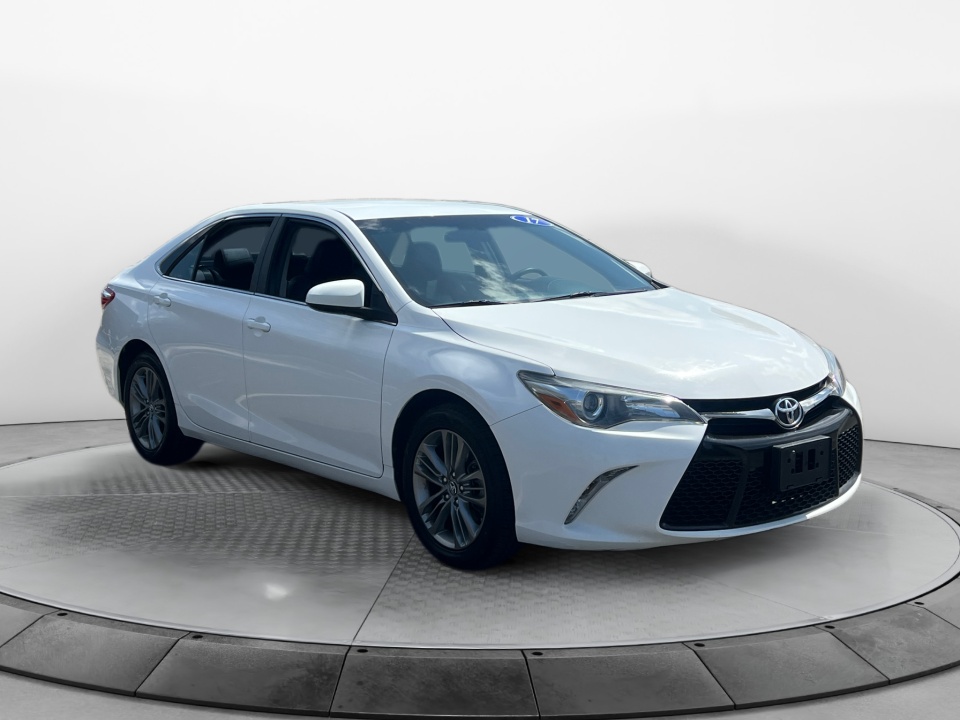 White 2017 Toyota Camry SE Sedan Front-Wheel Drive Automatic