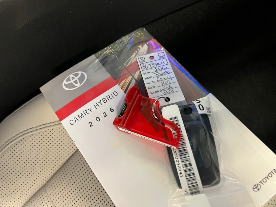 4T1DAACKXTU292041 2026 Toyota Camry XLE