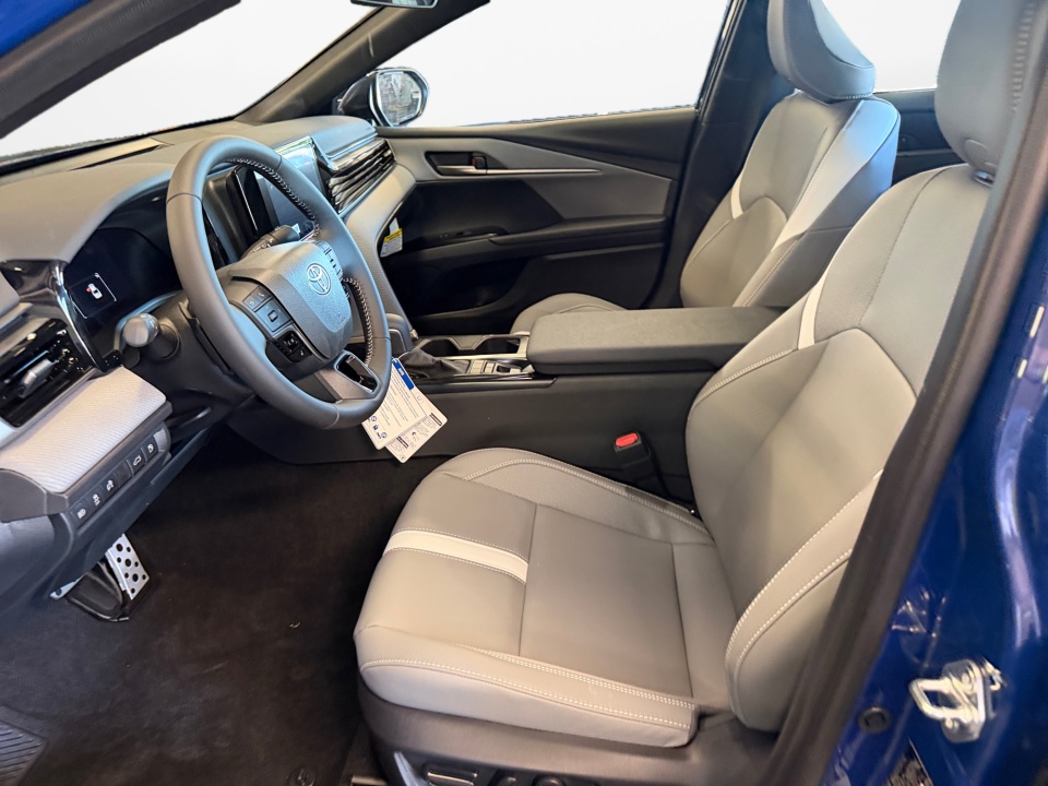 4T1DBADK8TU062235 2026 Toyota Camry SE